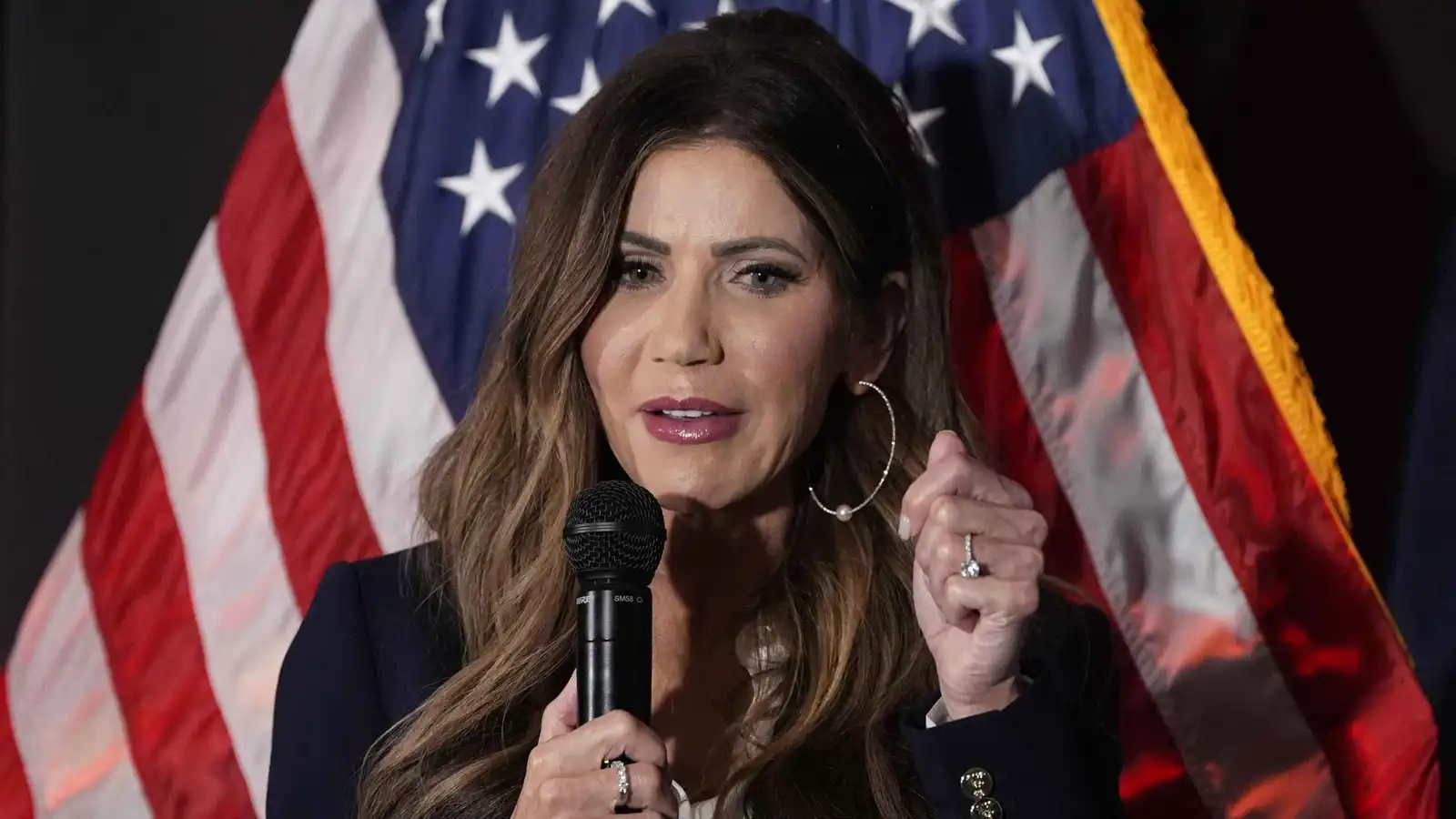 وزيرة أمريكية: ترامب يضع حدا لسياسة بايدن "الحمقاء" بشأن الهجرة (فيديو)