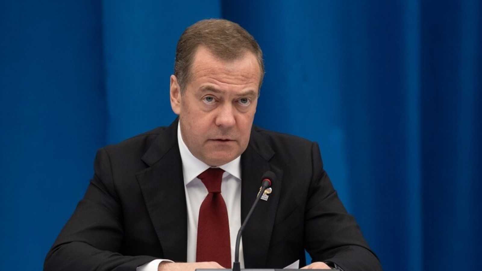 مدفيديف يعلق على مقتل تشارلي كيرك.. ما علاقة أوكرانيا؟