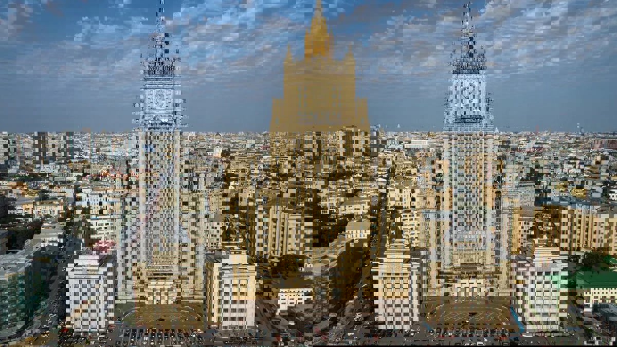 ردا على إجراء مماثل.. روسيا تطرد 36 دبلوماسيا هولنديا وبلجيكيا