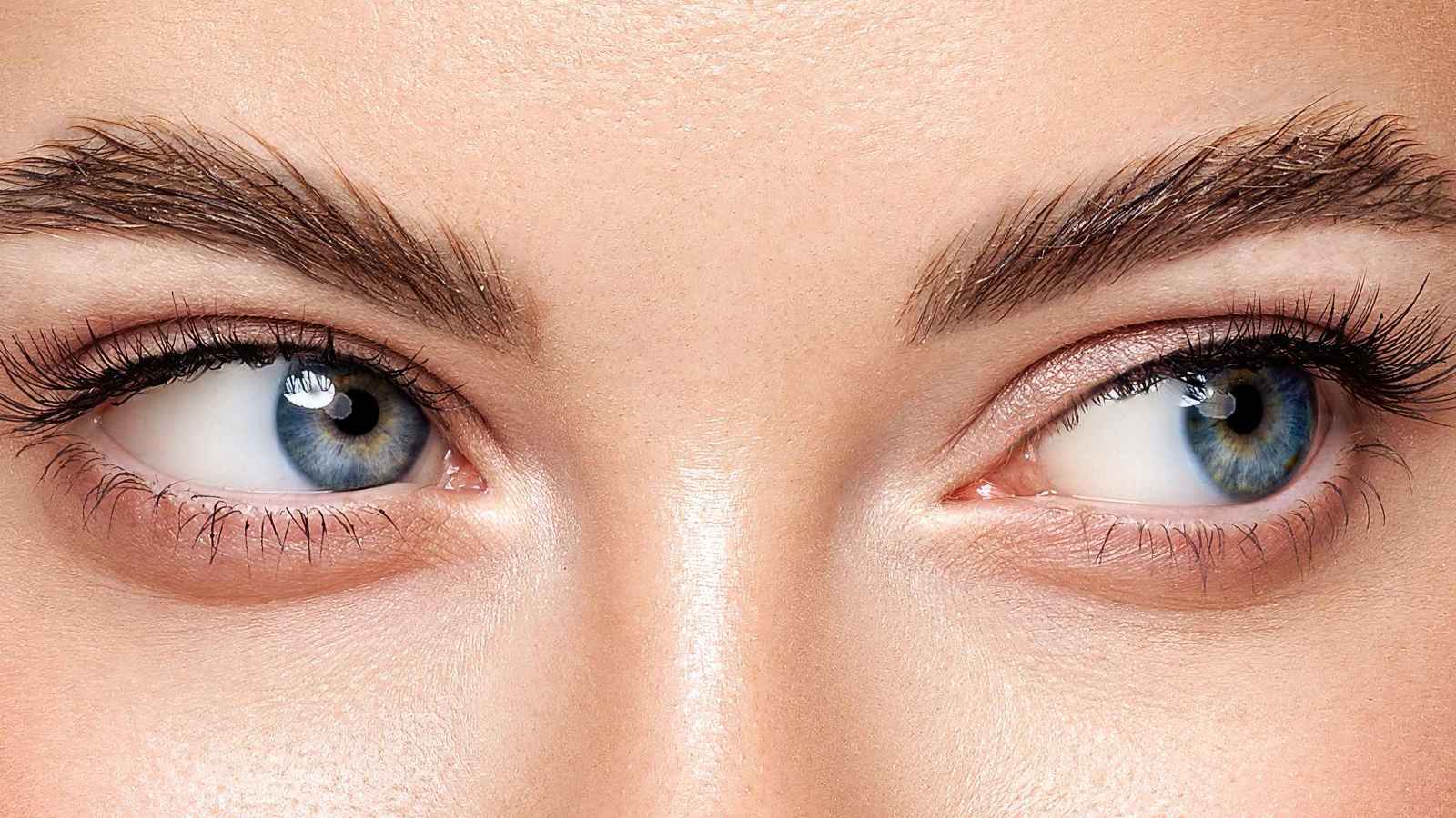 عملية تغيير لون العين.. حلم جمالي محفوف بالمخاطر