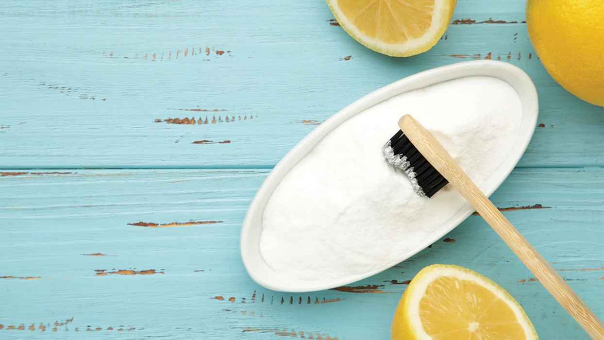 هل تبييض الأسنان بالليمون وبيكربونات الصوديوم فعال حقاً وآمن؟