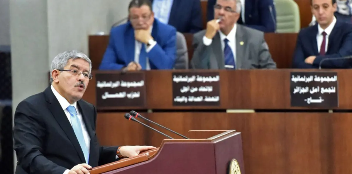 "امرأة عارية" تشعل الصراع بين الإسلاميين وحزب أويحيى في البرلمان الجزائري