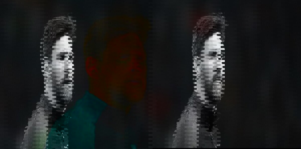 ميسي يعرض دفع تعويض لعدم سفره إلى مصر في موعده