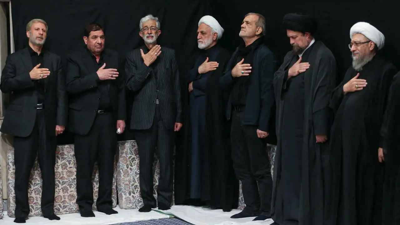 حدث "غير مسبوق".. غياب خامنئي عن فعالية دينية بارزة يثير الجدل (صور)