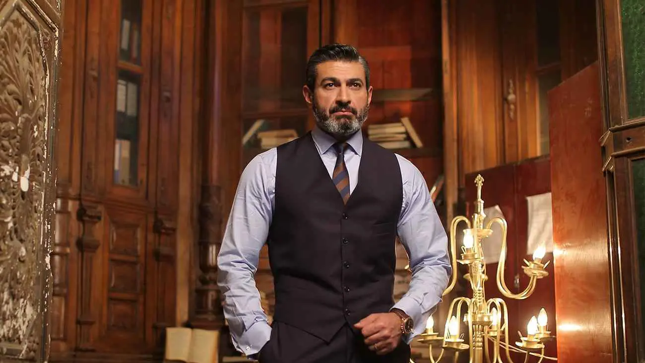 بعد دخوله عالم السياسة.. ما هي شخصية ياسر جلال في مسلسله الجديد؟