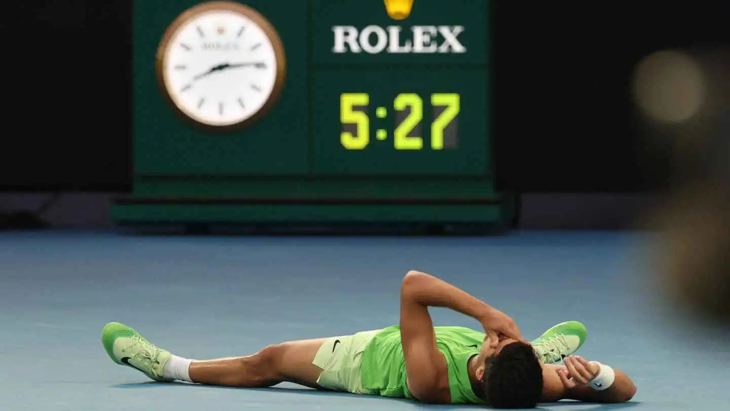 5 ساعات و27 دقيقة.. هل كانت مباراة ألكاراز وزفيريف أطول نصف نهائي بتاريخ التنس؟