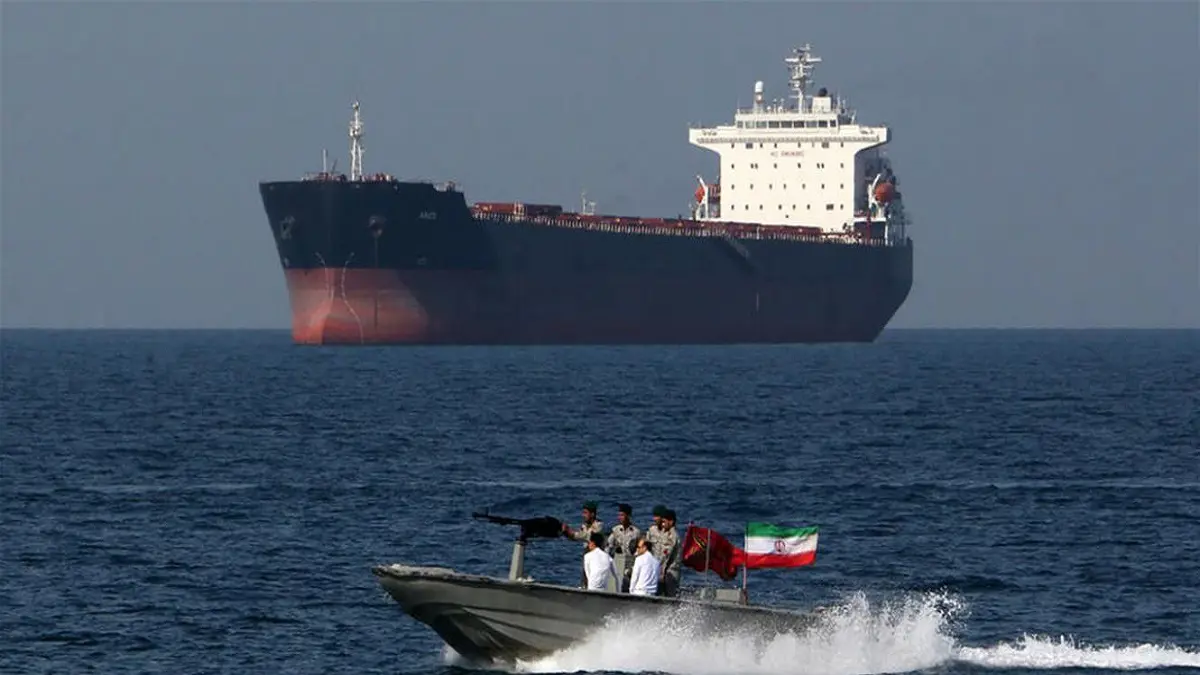 نائب روحاني: حماية مضيق هرمز حق سيادي لإيران