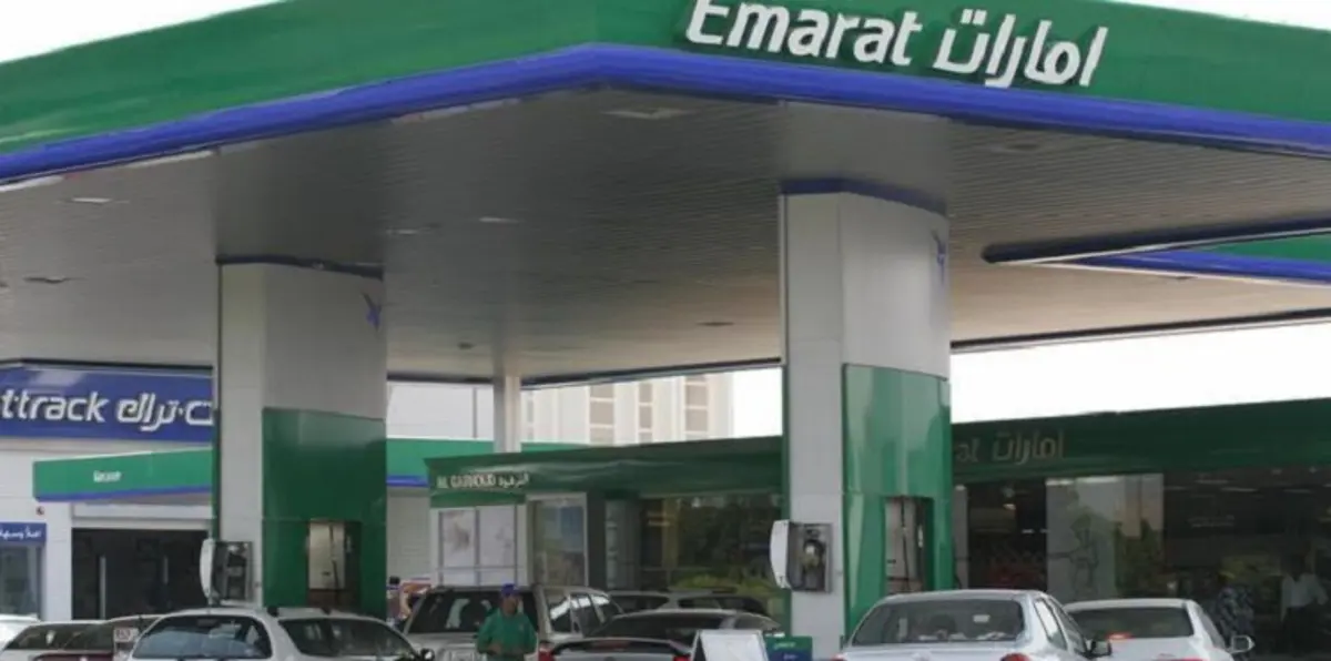 الإمارات تخفض أسعار الوقود الشهر المقبل
