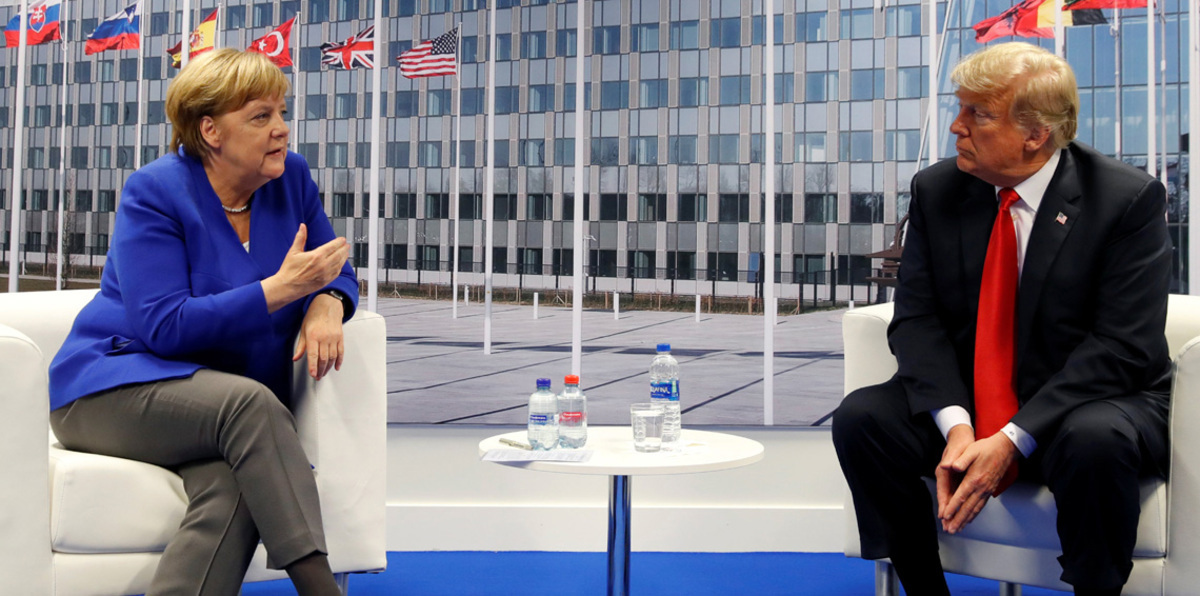 ترامب يتراجع عن انتقاداته الحادة ضد ألمانيا بعد لقاء ميركل وجهًا لوجه