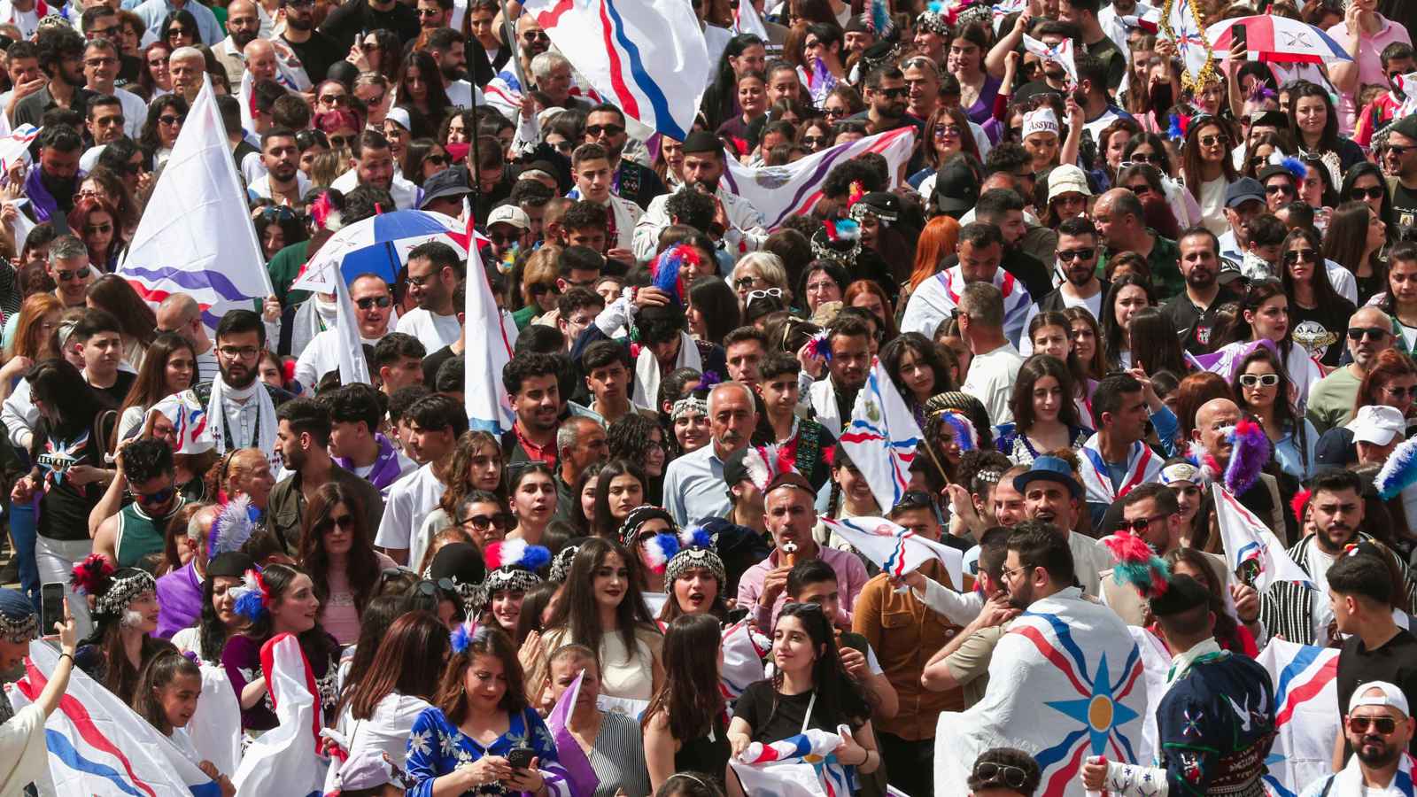 "داعشي" يعتدي بفأس على تجمع احتفالي في كردستان العراق