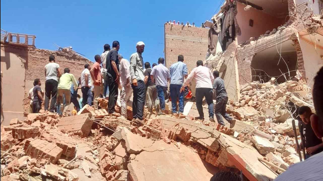 فواجع سوهاج والشرقية تجدد مأساة العقارات المتصدعة في مصر
