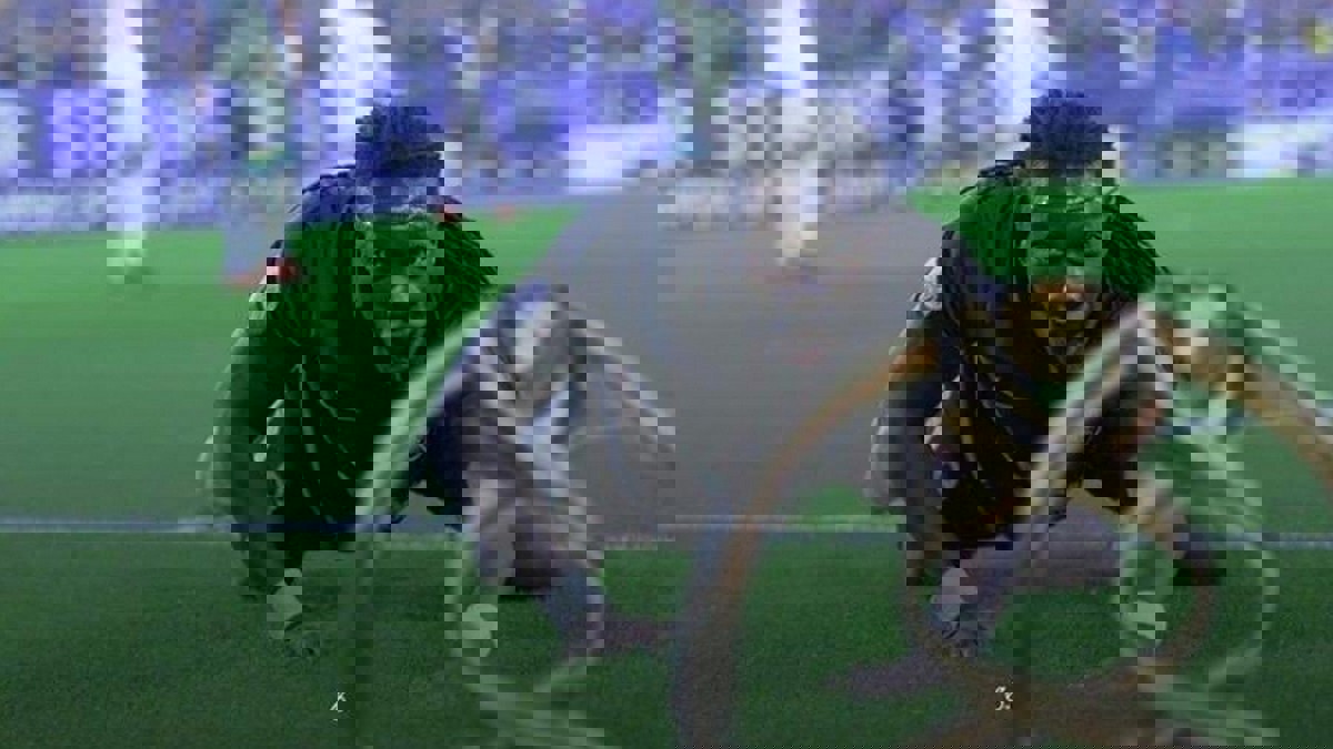 صحيفة: بافيتيمبي غوميز يقترب من مغادرة نادي الهلال السعودي.. وهذا البديل