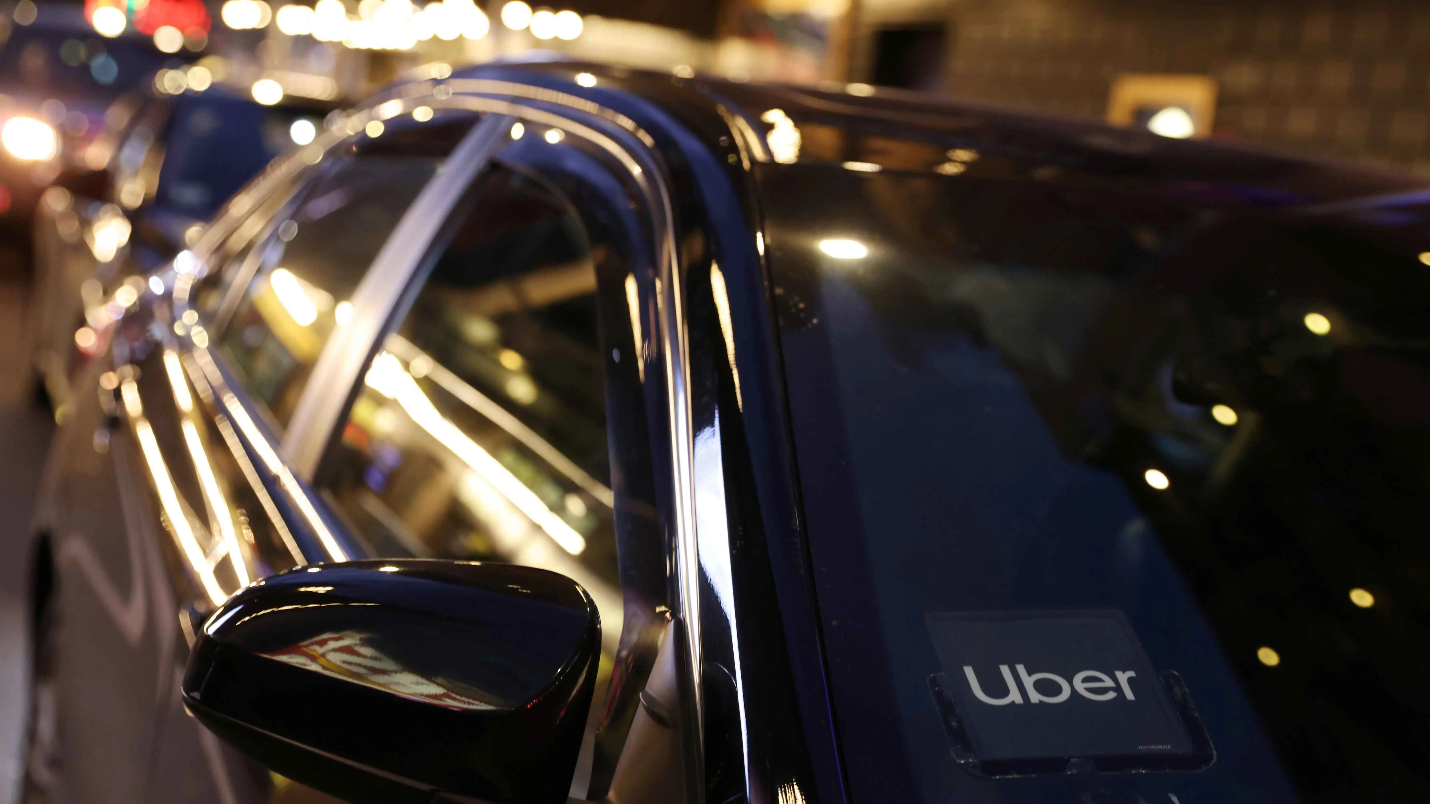 مصر.. حاول التحرش بها فقفزت من السيارة أثناء سيرها