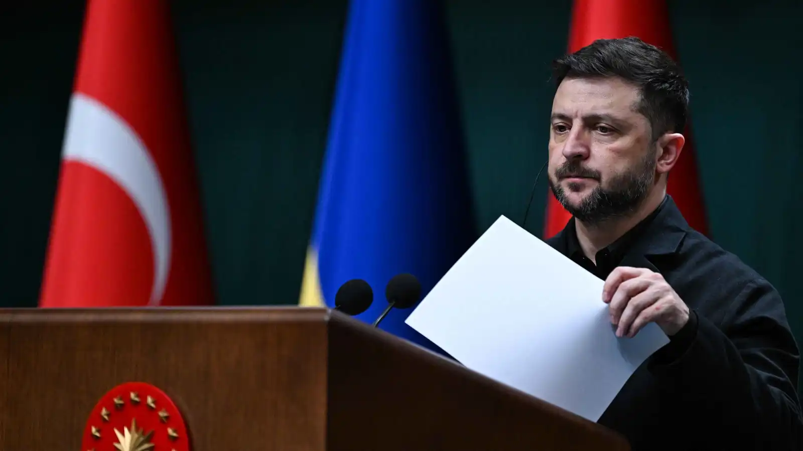 زيلينسكي يعلق الآمال على ترامب لإنهاء الحرب مع روسيا