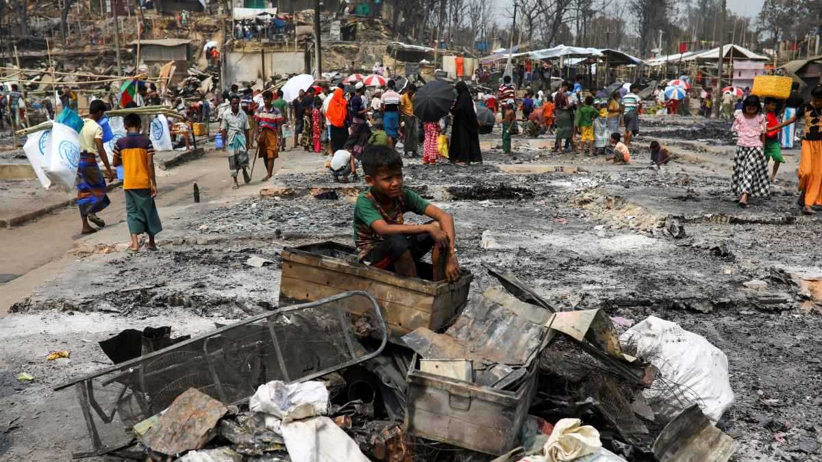 بنغلادش ترفع حالة التأهب على الحدود مع بورما