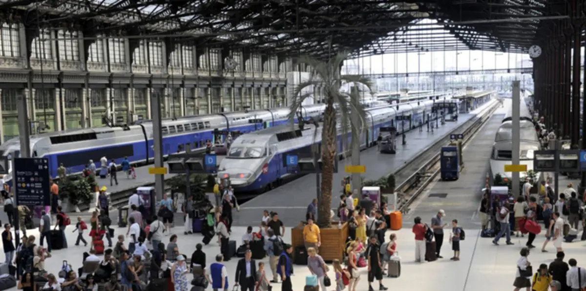 الشرطة تعيد فتح محطة للقطارات في باريس  بعد إخلائها