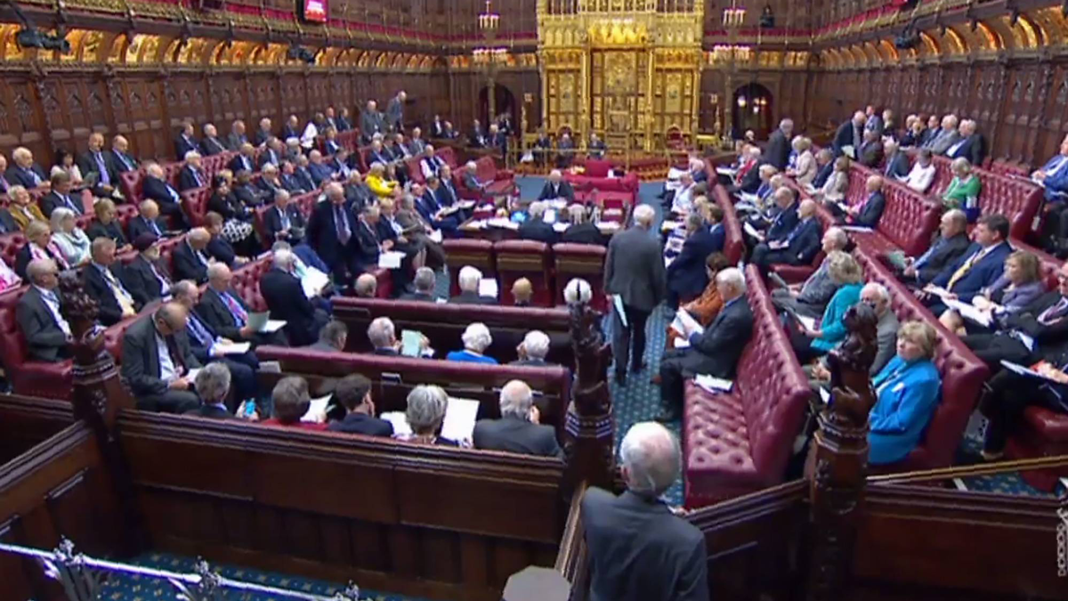 النواب البريطانيون يوافقون على مشروع قانون الحكومة المثير للجدل حول "بريكست"