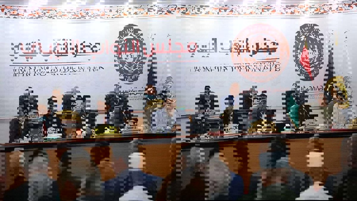 البرلمان الليبي يعزل باشاغا ويكلف أسامة حماد بتسيير مهام الحكومة