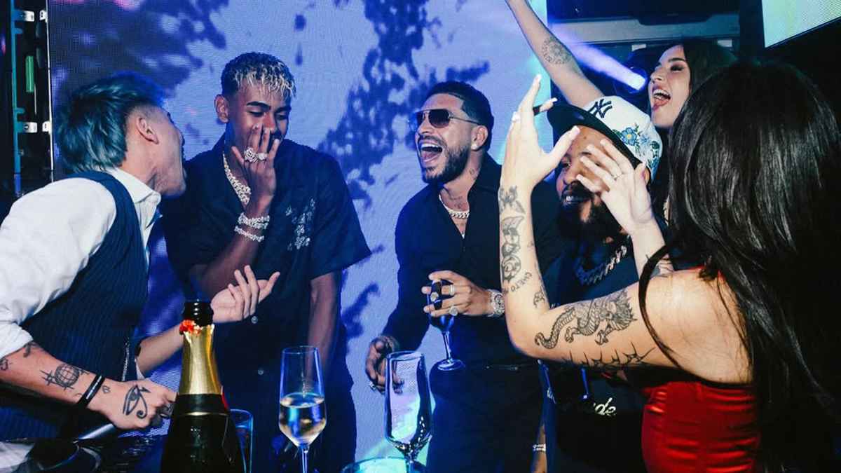 بوكر وفتيات.. أول فيديو وصور من عيد ميلاد لامين يامال (شاهد)