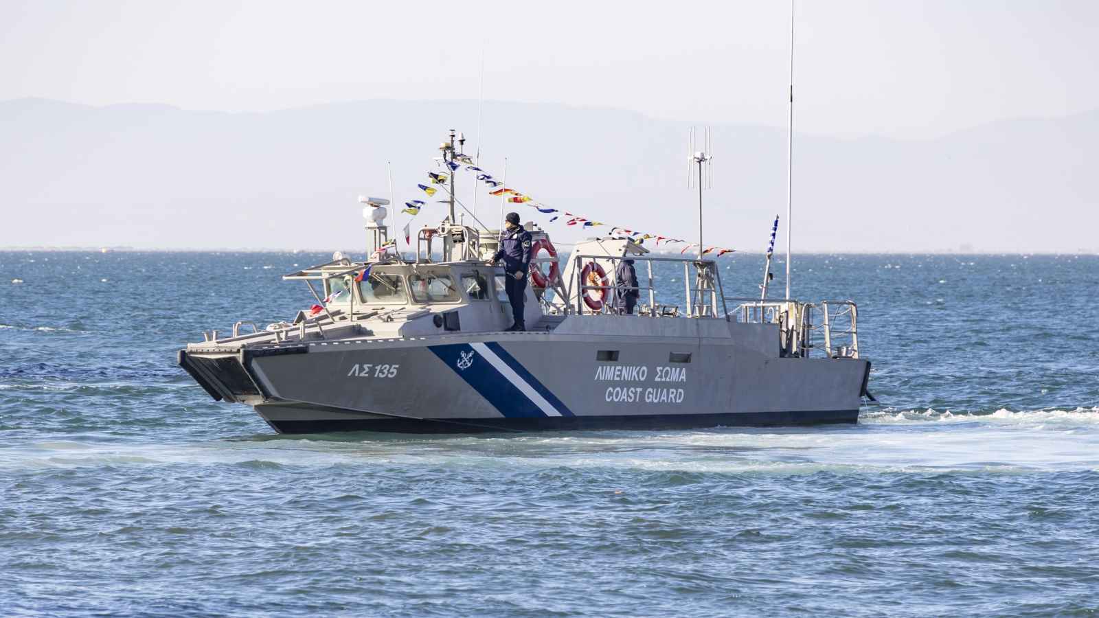 اليونان.. العثور على جثتين وإنقاذ 39 مهاجرًا في بحر إيجه