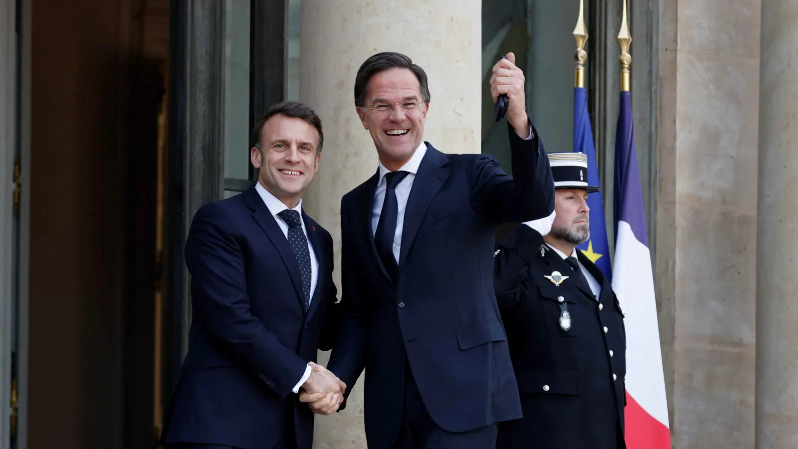 بماذا تعهد "الناتو" لأوكرانيا في قمة باريس؟