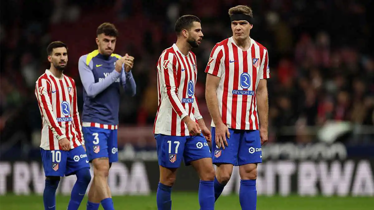 جرس الإنذار الأخير.. 5 خطايا تهدد أتلتيكو مدريد بكارثة أمام برشلونة