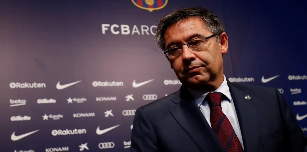 رئيس برشلونة يلمح إلى رحيل ناديه عن الدوري الإسباني