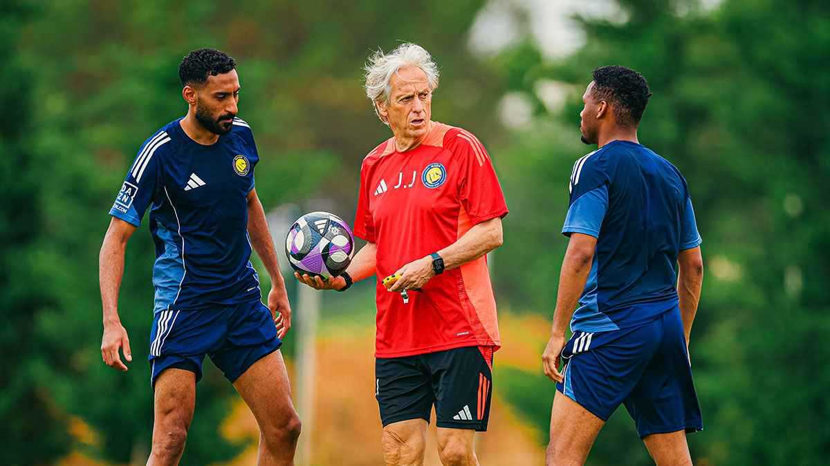 بعد السوبر.. جيسوس يحدد أهم أولويات ميركاتو النصر السعودي
