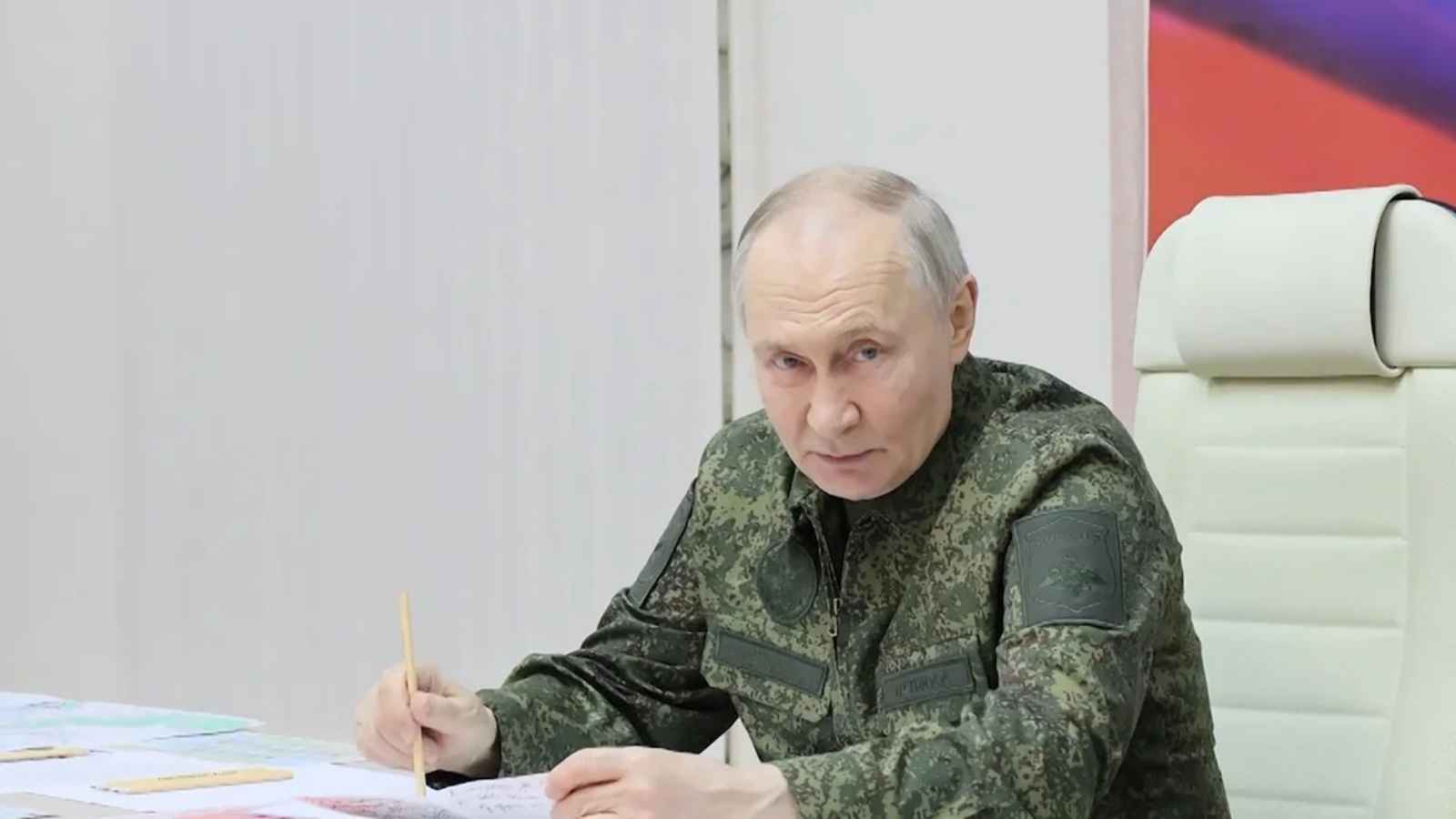 الكرملين: بوتين يهنئ قادة الجيش بـ"النصر" في كورسك