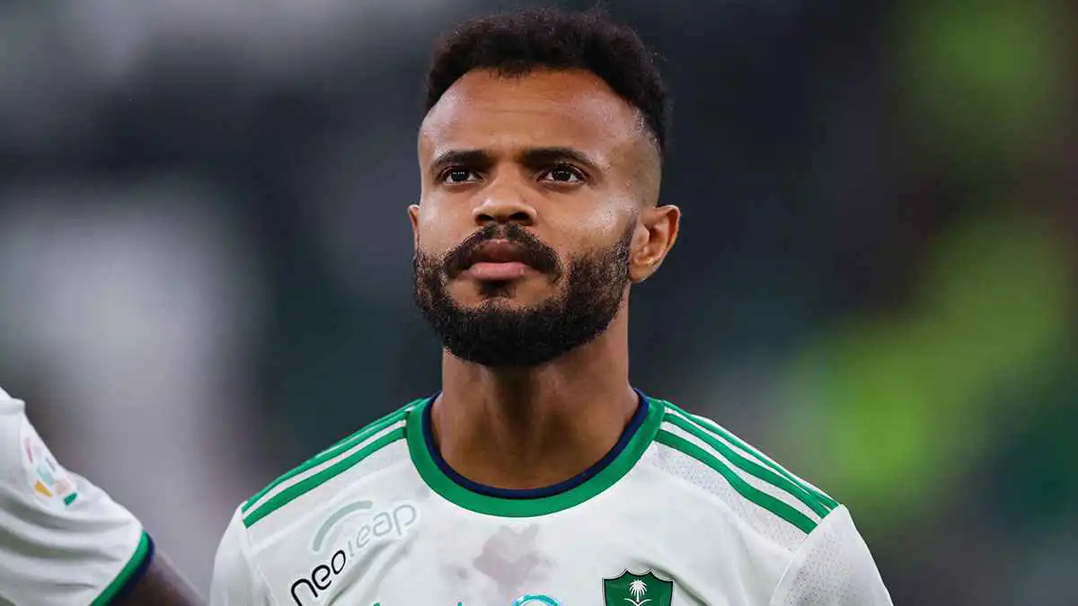 سر استبعاد علي مجرشي من قائمة مباراة الأهلي والقادسية