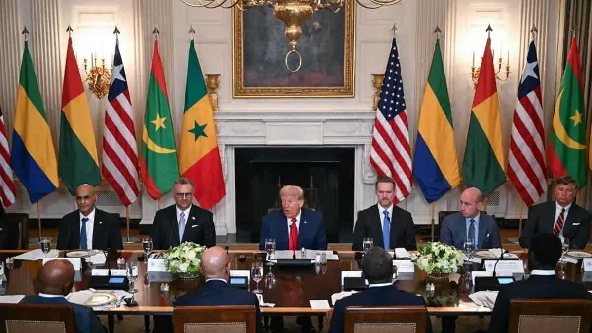 لكسر هيمنة بكين وموسكو.. ترامب يعود إلى أفريقيا بـ"صفقة كبرى"