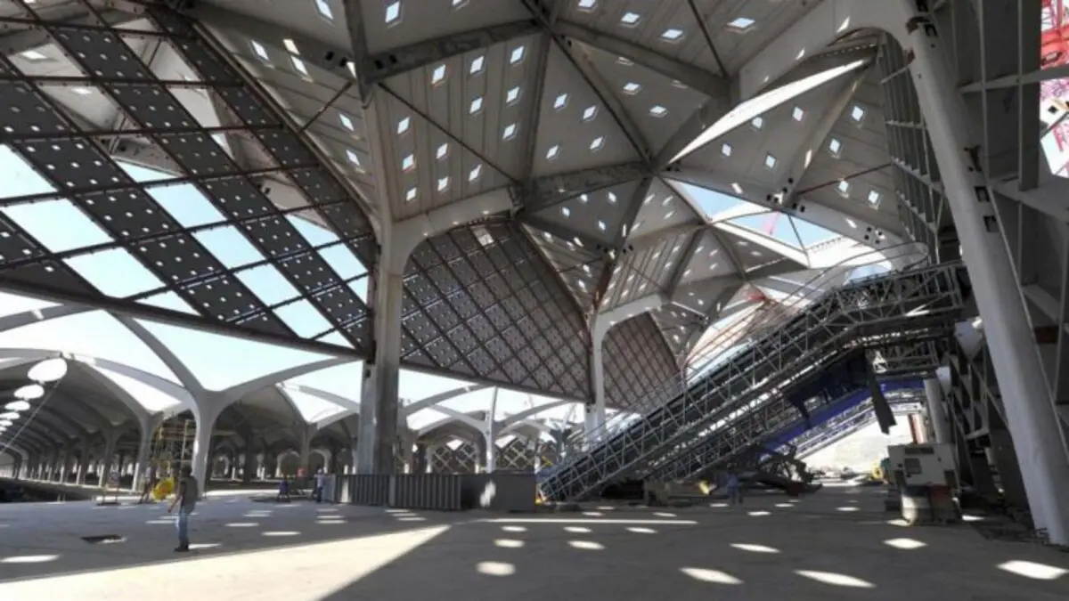 أمير مكة المكرمة يعلن تشكيل لجان للتحقيق بحريق قطار الحرمين