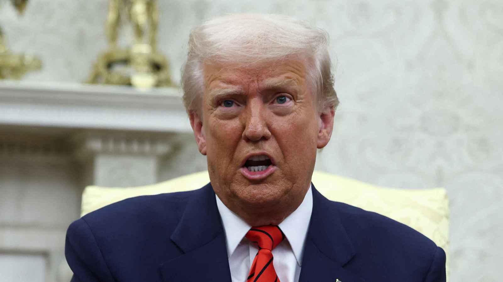 "لقد انتهى وقتكم".. ترامب بتوعد الحوثيين بالجحيم