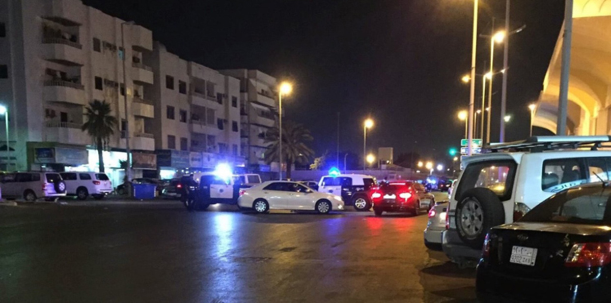 إصابة شرطيين في تفجير انتحاري خارج القنصلية الأمريكية في جدة (فيديو وصور)