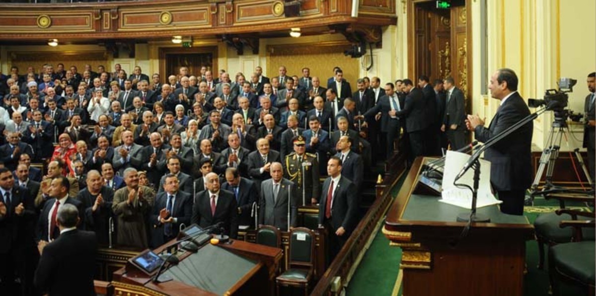 سقطات النواب تشعل غضبًا شعبيًا ضد البرلمان المصري