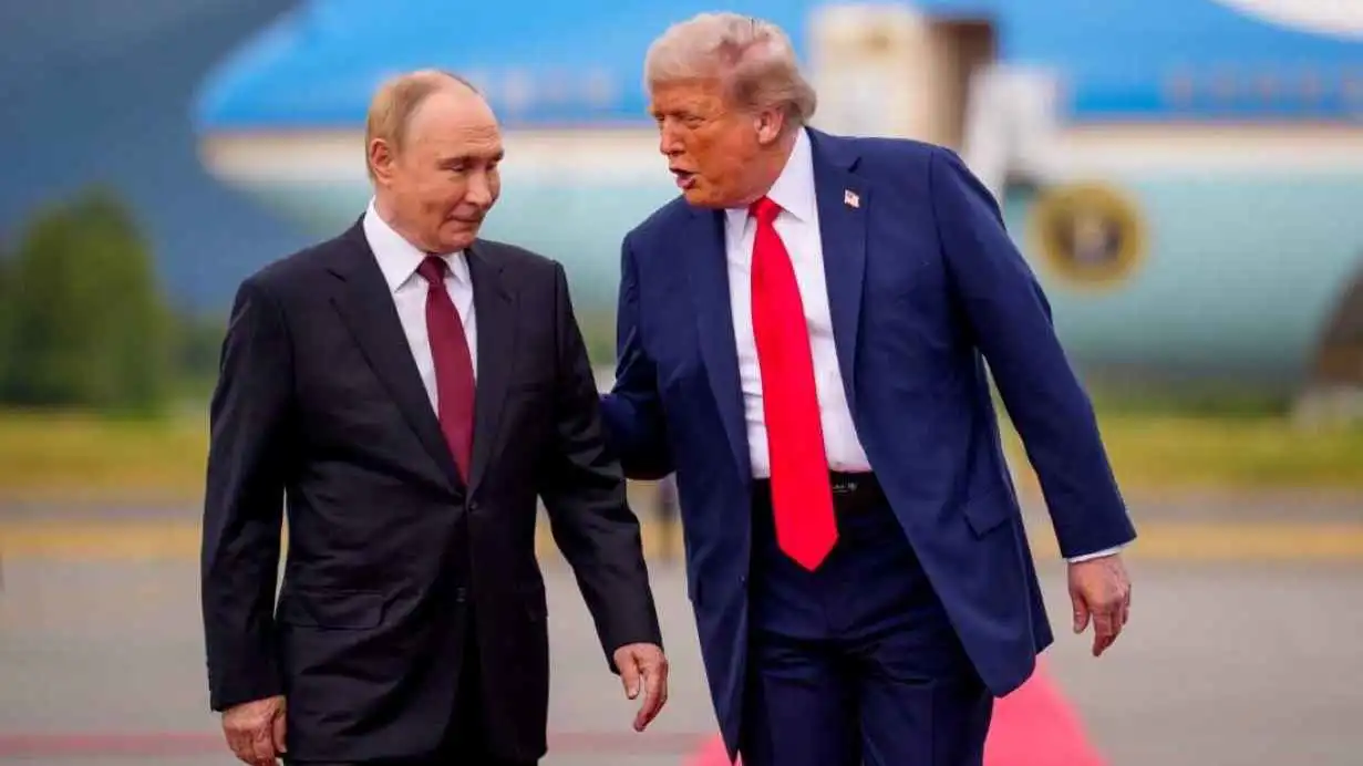 من التصعيد إلى التوازن الحذر.. أزمة "توماهوك" تعيد رسم علاقات موسكو وواشنطن