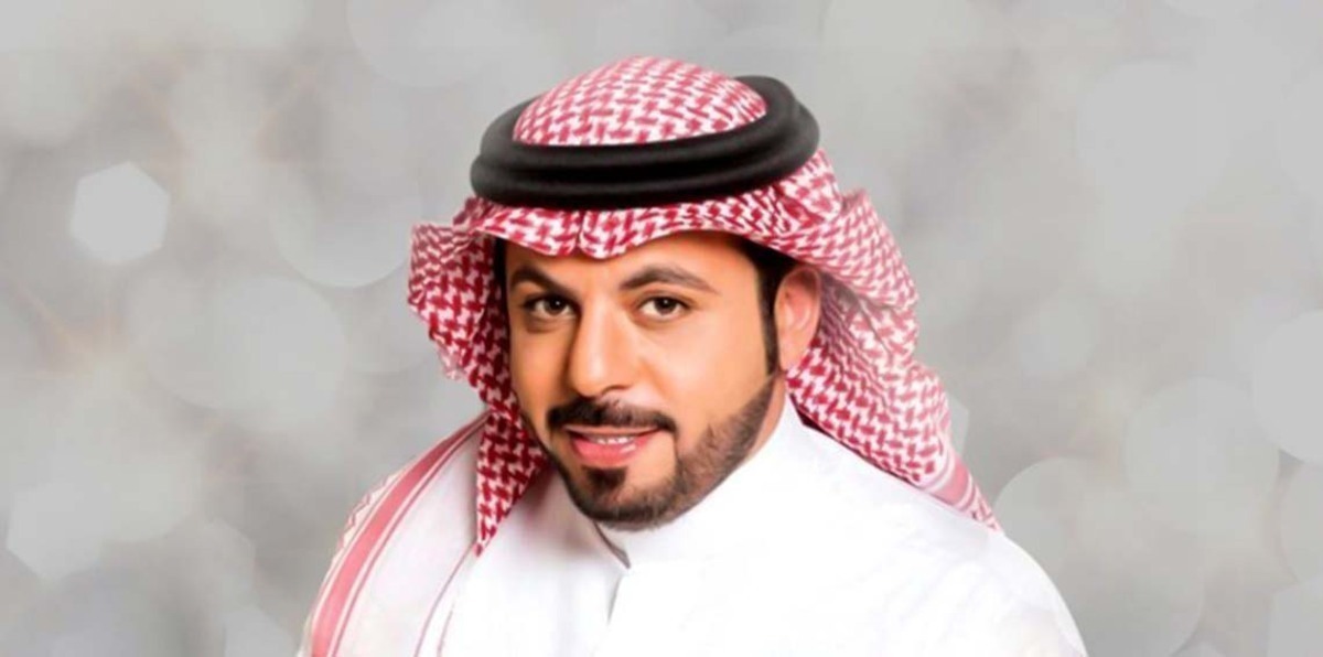 بالفيديو.. أشهر مذيعي قناة روتانا خليجية يقدم استقالته على الهواء