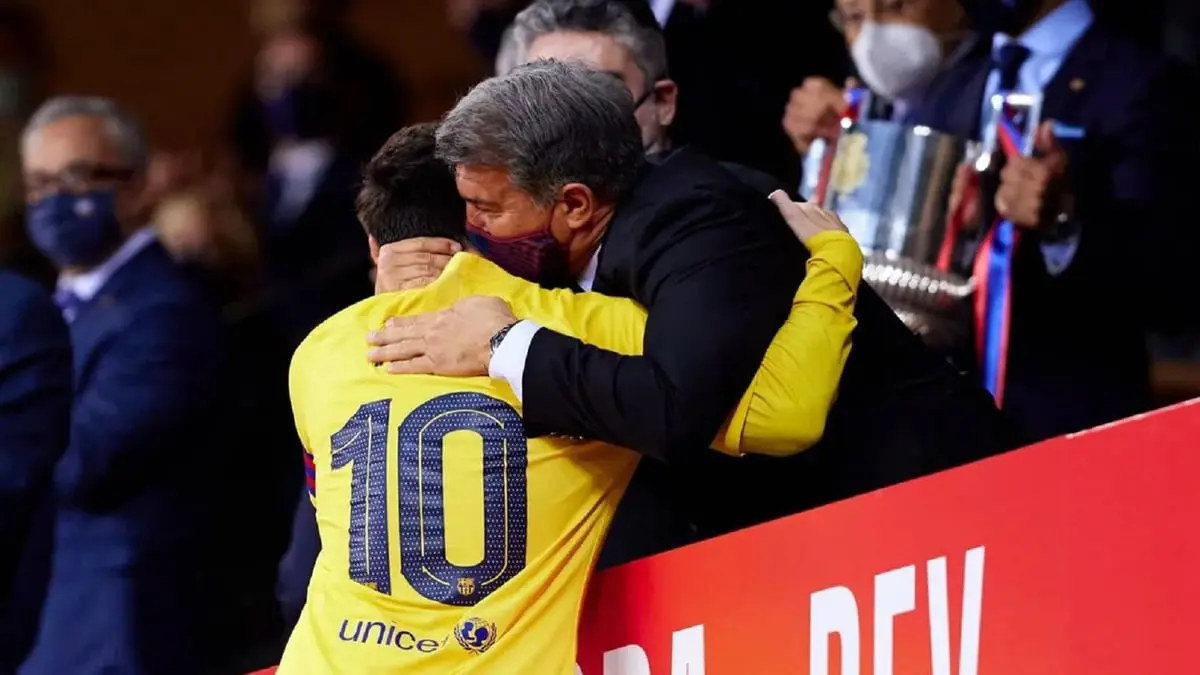 خوان لابورتا: تجديد عقد ميسي يرتبط باحترام قانون اللعب المالي النظيف