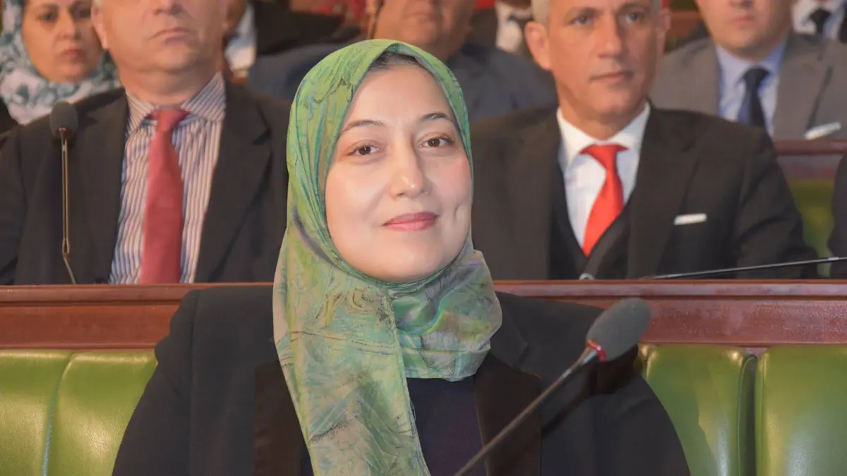 وزيرة تونسية لـ "إرم نيوز": إجراءات صارمة لملاحقة شركات العقود الوهمية في الخليج (فيديو)