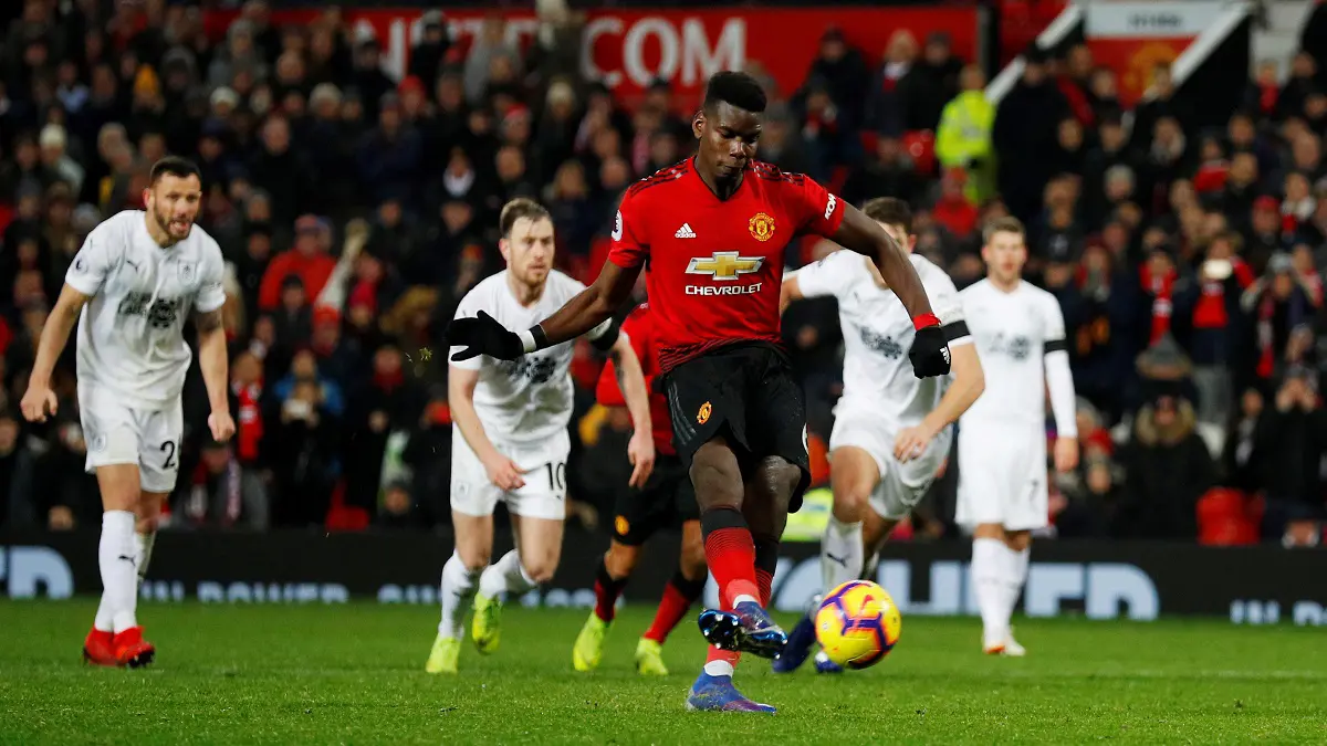 رغم تألقه مع مانشستر يونايتد.. سكولز يفتح النار على بول بوغبا