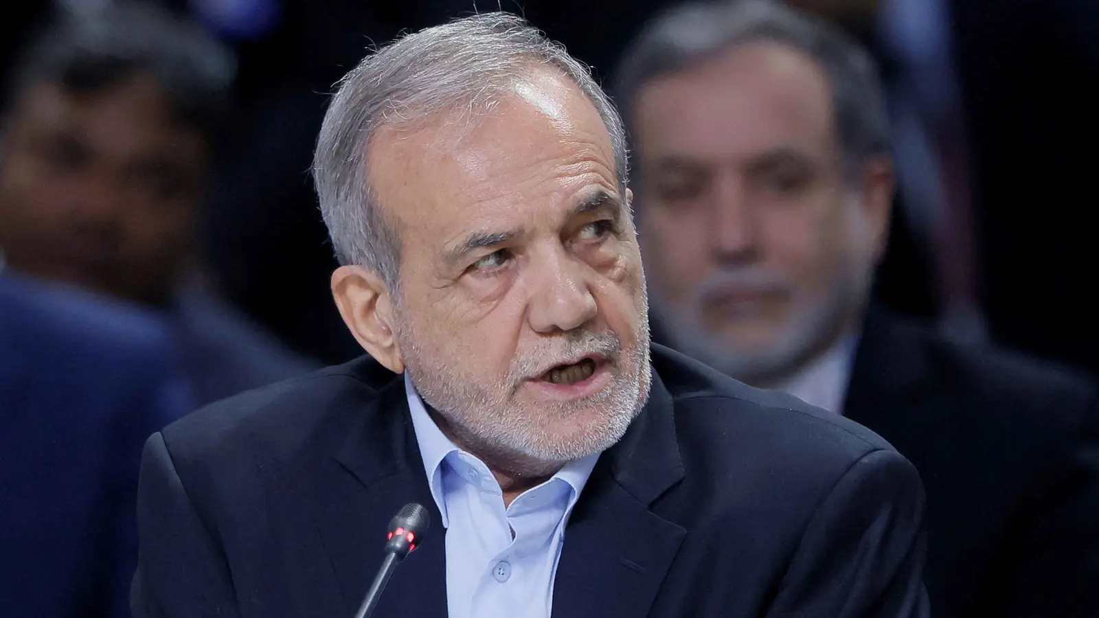 وكالة إيرانية: بزشكيان يزور عُمان الأسبوع المقبل