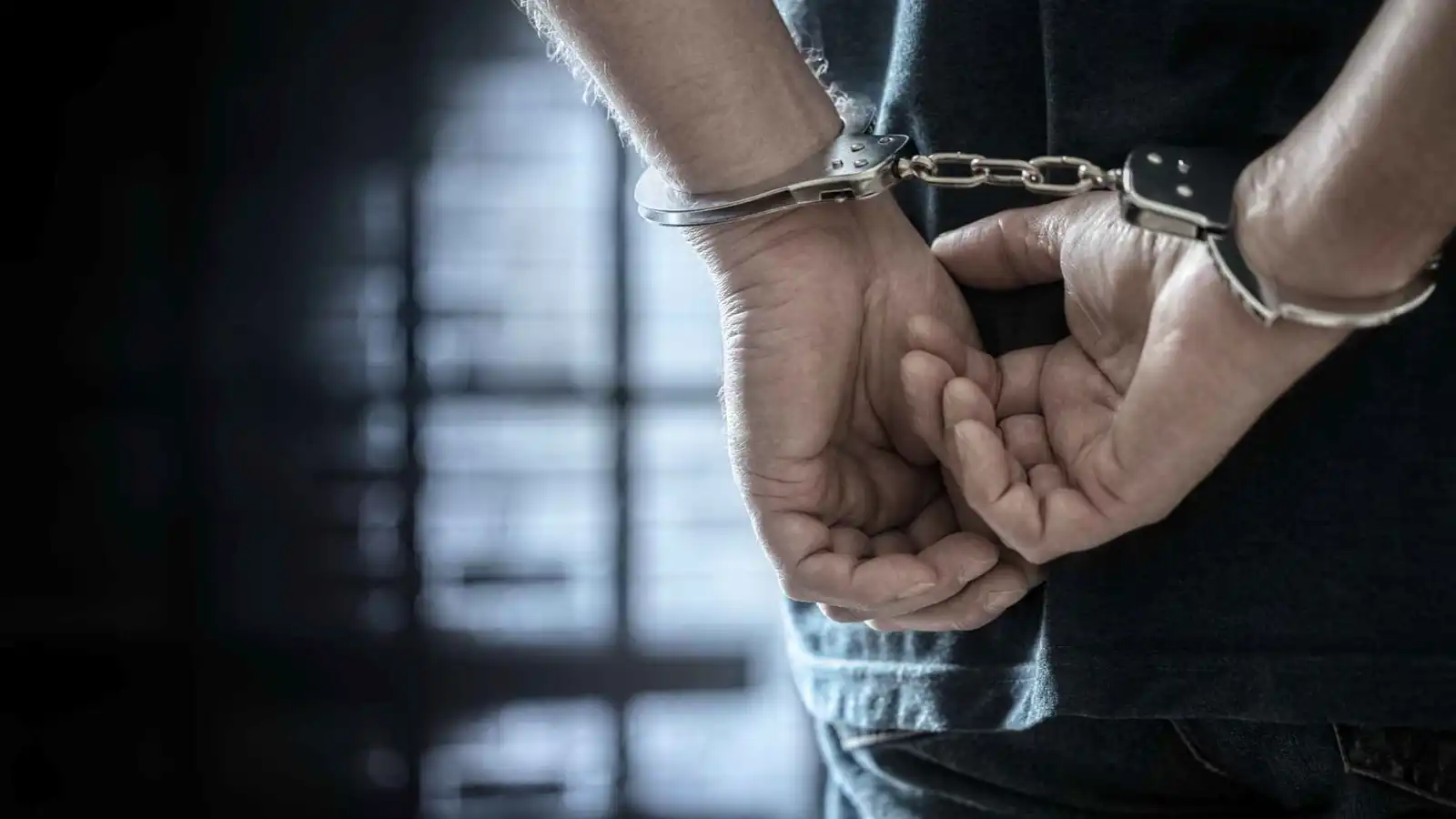 جريمة هزت الرأي العام.. يمني يفجّر عائلته بـ 3 قنابل