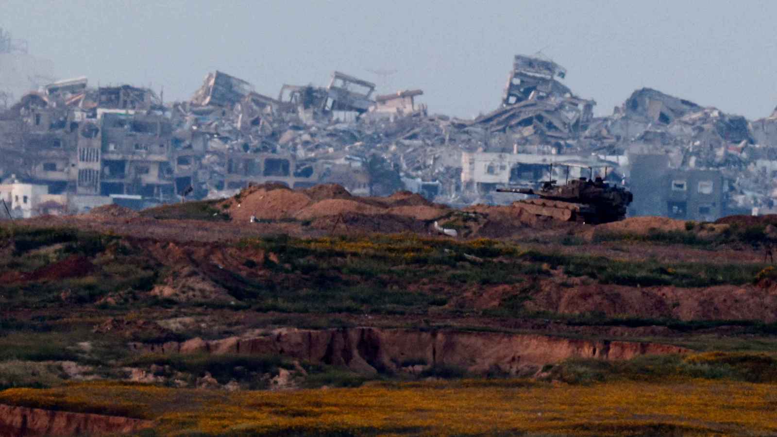 مخاوف إسرائيلية من إرباك خطط حرب غزة بسبب الضغط الدولي