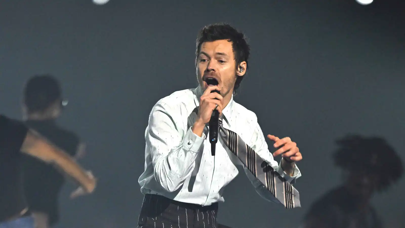 بعد رحيله.. هاري ستايلز يتحدث لأول مرة عن ليام باين