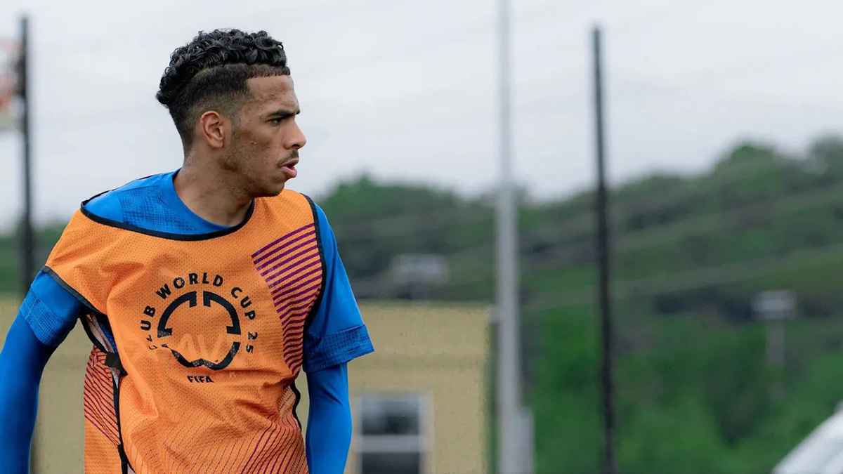 بأوامر اللاعب.. وكيل مصعب الجوير يبلغ الهلال بقرار حاسم