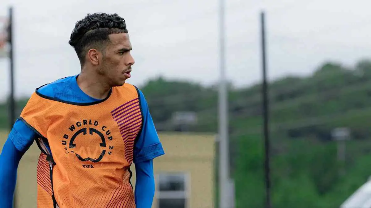 بأوامر اللاعب.. وكيل مصعب الجوير يبلغ الهلال بقرار حاسم