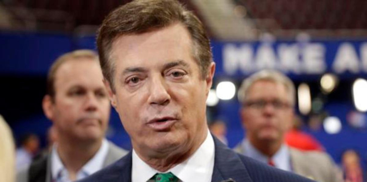 ضربة لترامب.. بول مانافورت يتعاون مع التحقيق بشأن تدخل روسيا في الانتخابات الأمريكية