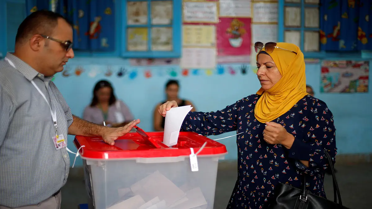 ابنة "بن علي" تستفز التونسيين بهذه الطريقة (صورة)