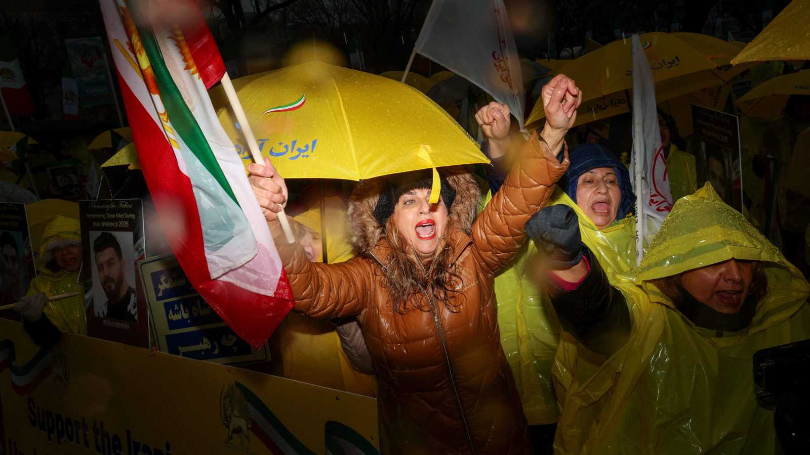 ضغط داخلي وخارجي.. كيف تدير واشنطن معركة استنزاف النظام الإيراني؟