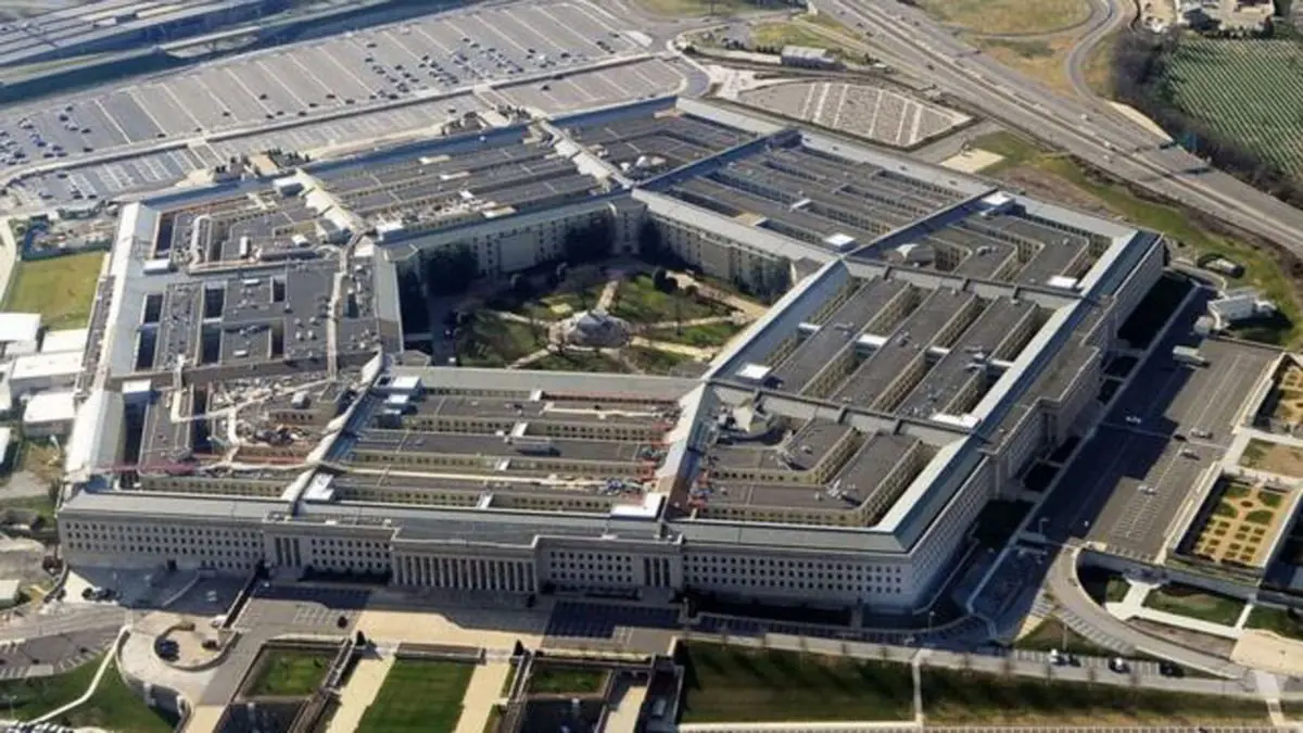 بعد زيارة بلينكين.. أمريكا تعيد للجزائر أحد المحتجزين في غوانتانامو